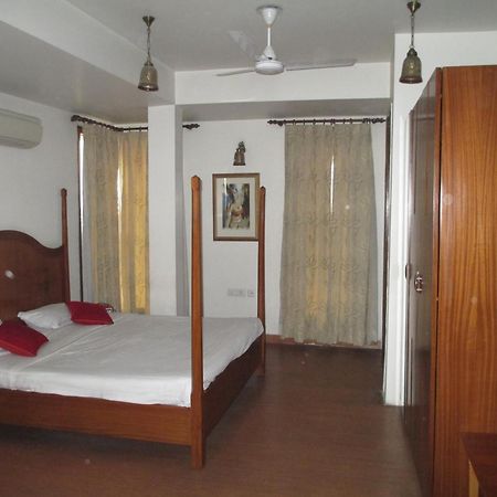 Bed and Breakfast East End Retreat Neu-Delhi Zimmer foto