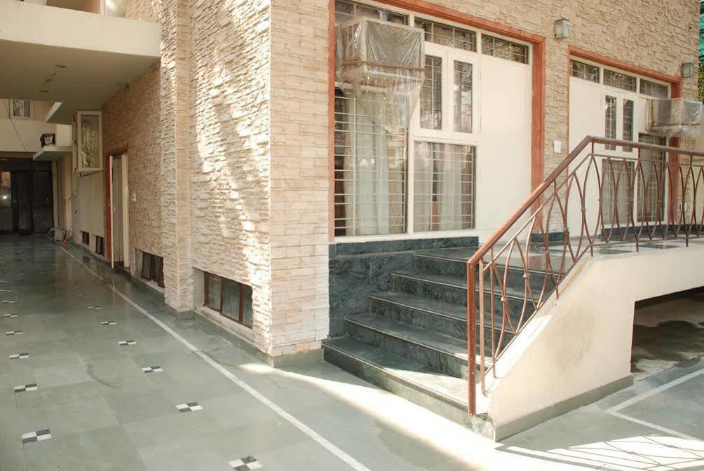 Bed and Breakfast East End Retreat Neu-Delhi Exterior foto