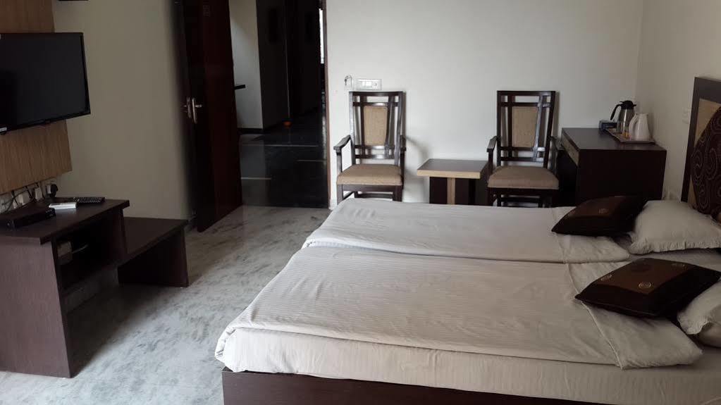 Bed and Breakfast East End Retreat Neu-Delhi Exterior foto
